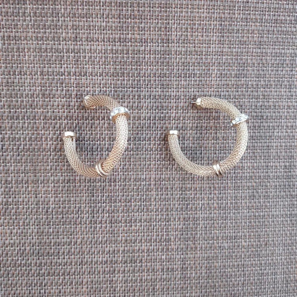 Vintage 💛 Earrings 💎 Rhinestone 🗯 - Picture 2 of 6